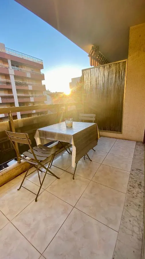 Apartment Beau Studio Centre Juan Les Pins A 300M Des Plages Antibes France